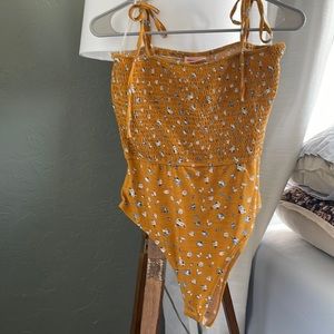 Shopo floral bodysuit NWOT